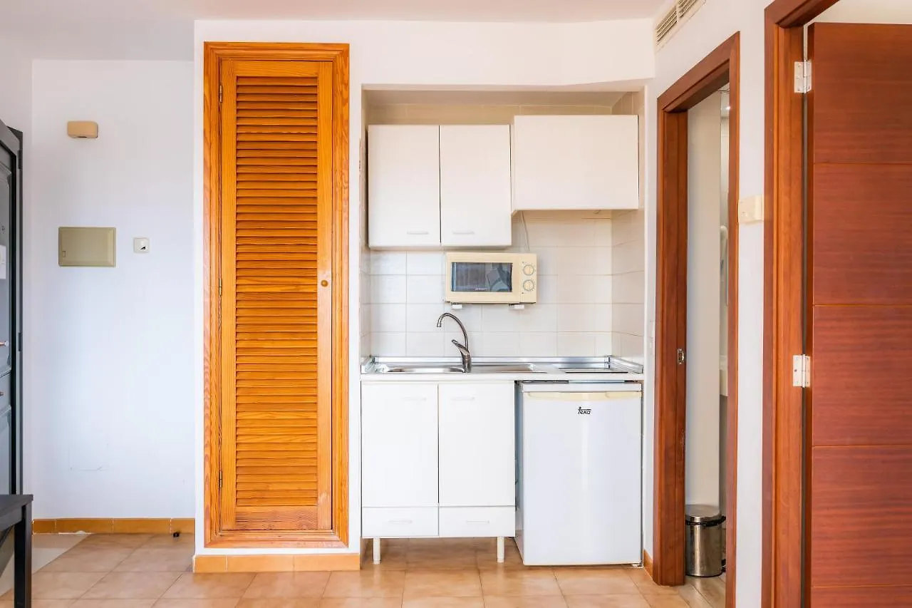 Сasa de vacaciones Apto Con Terraza 104 Cala Millor  España